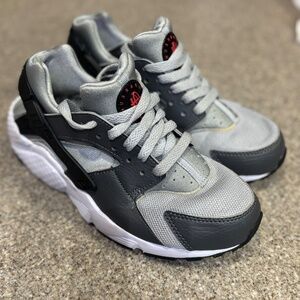 Youth Nike Huarache Shoes
